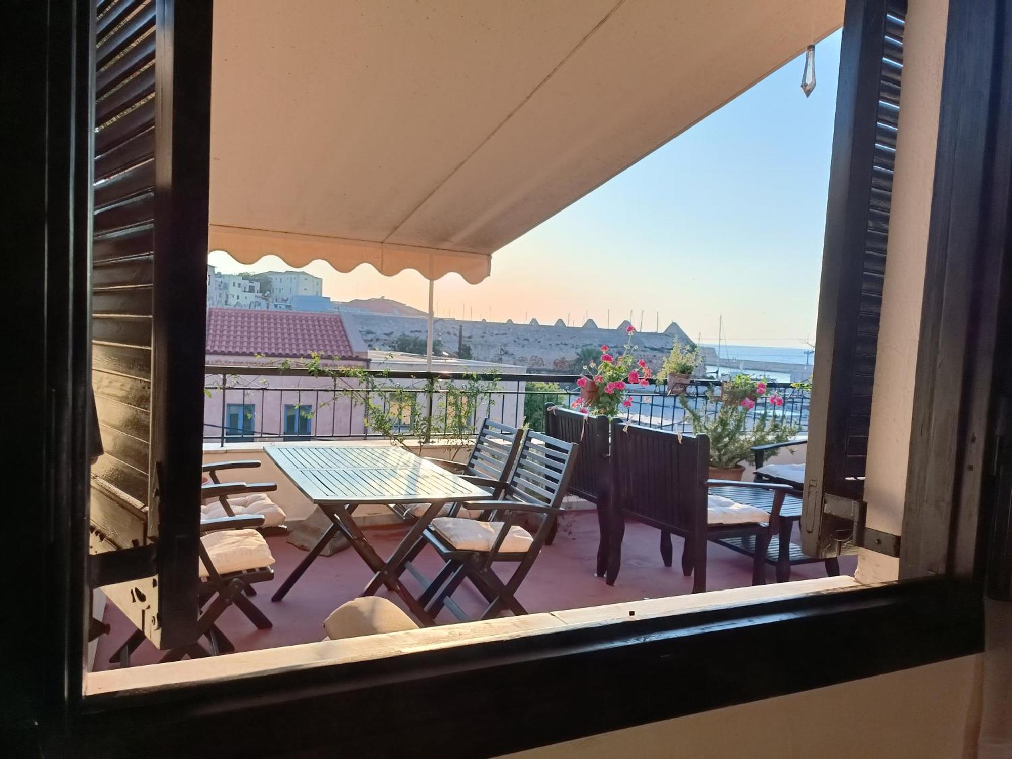 Rayon De Soleil Lägenhet Chania  Exteriör bild